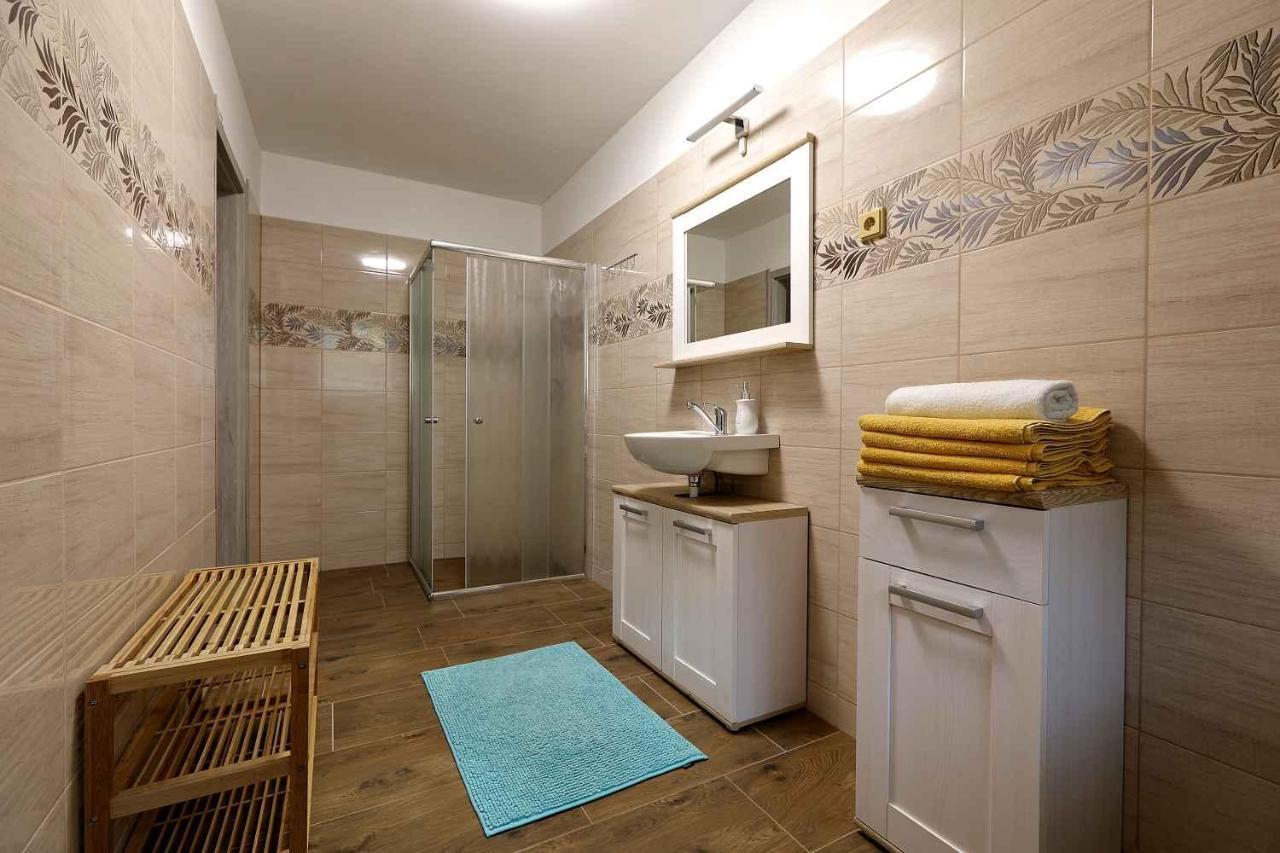 Apartmany Alliss Harrachov Exteriör bild